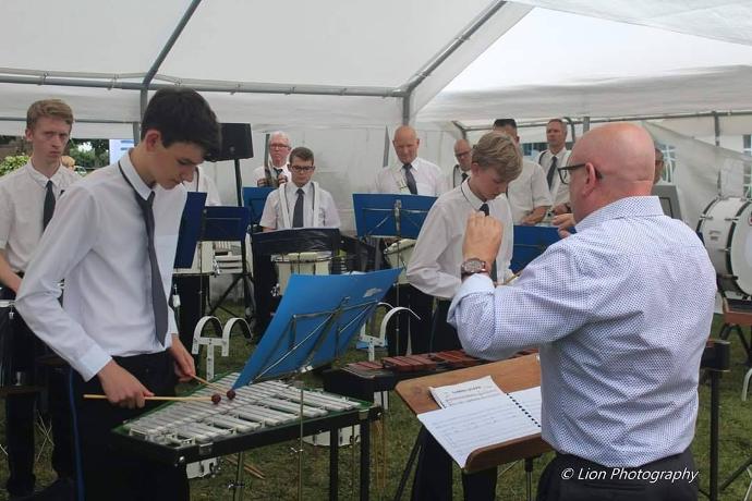 Drumband van Fanfare Sint Servatius